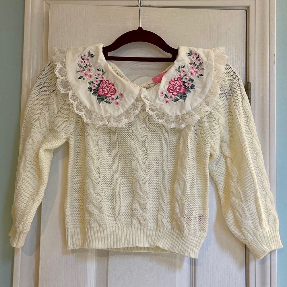 Sugar Thrillz White Cropped Ruffle Collar Sweater with Pink Floral Embroidery